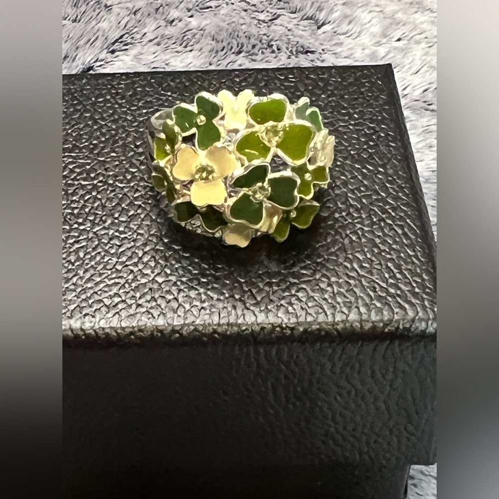 Vintage Sterling Silver Peridot Enamel Clover Shamrock Ring Size 10